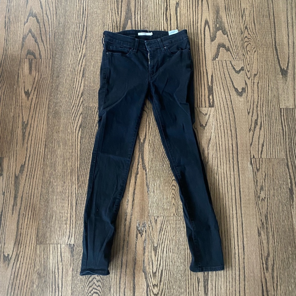 Levi's 711 Women's Skinny Jeans in Black